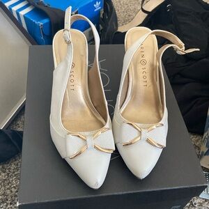 Karen Scott Gladiss Kitten Heels